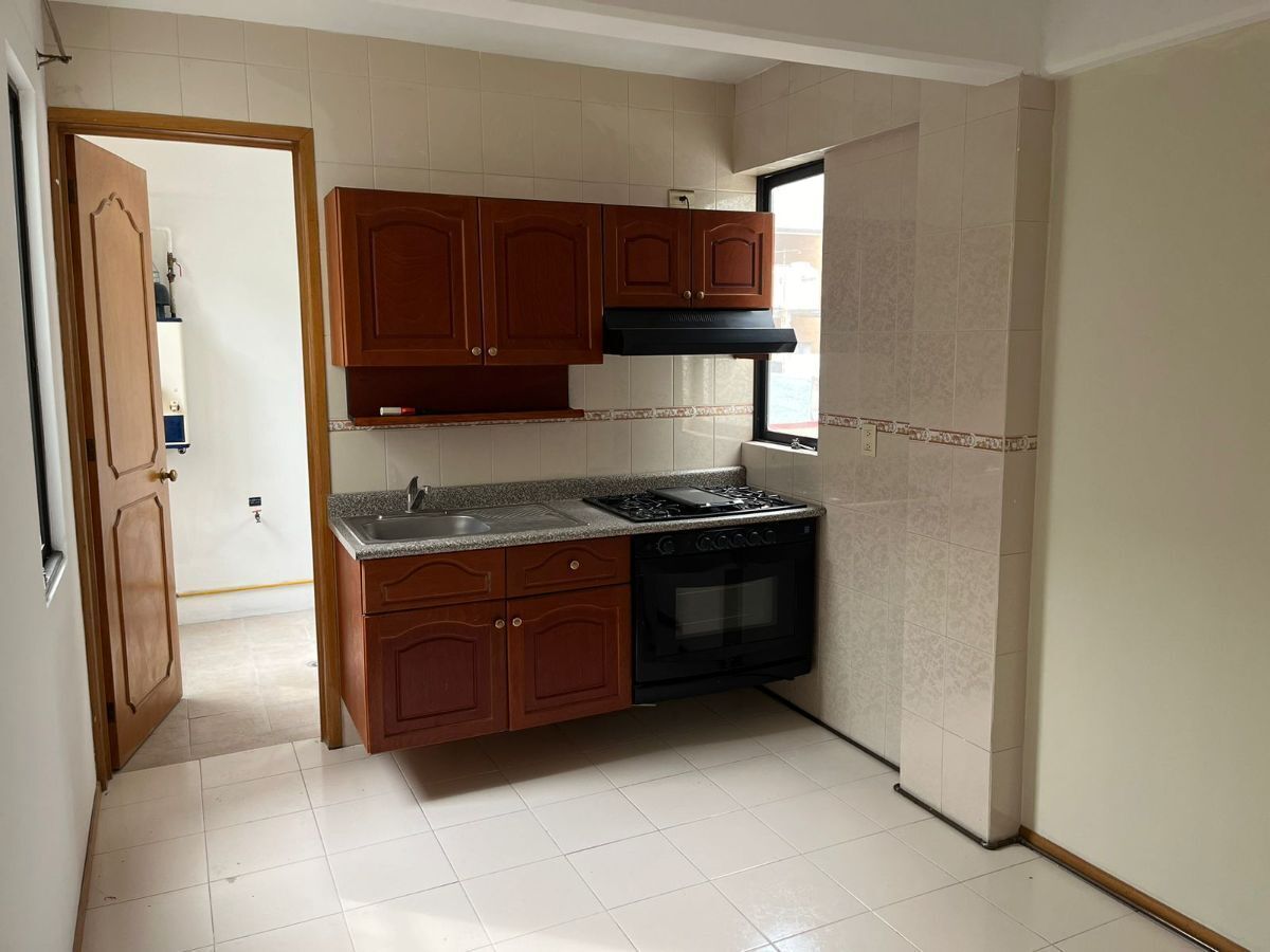 Renta depto de 3 recámaras con Roofgarden privado en Coapa - foto 3