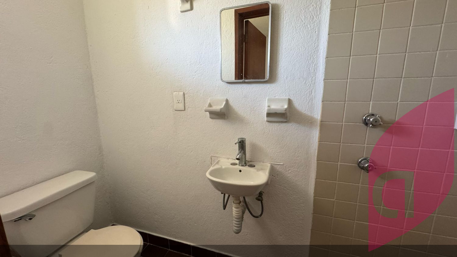 Venta Casa en Fraccionamiento Privado con Jardín Lomas de Tarango, Álvaro Obregón, CDMX. - foto 10