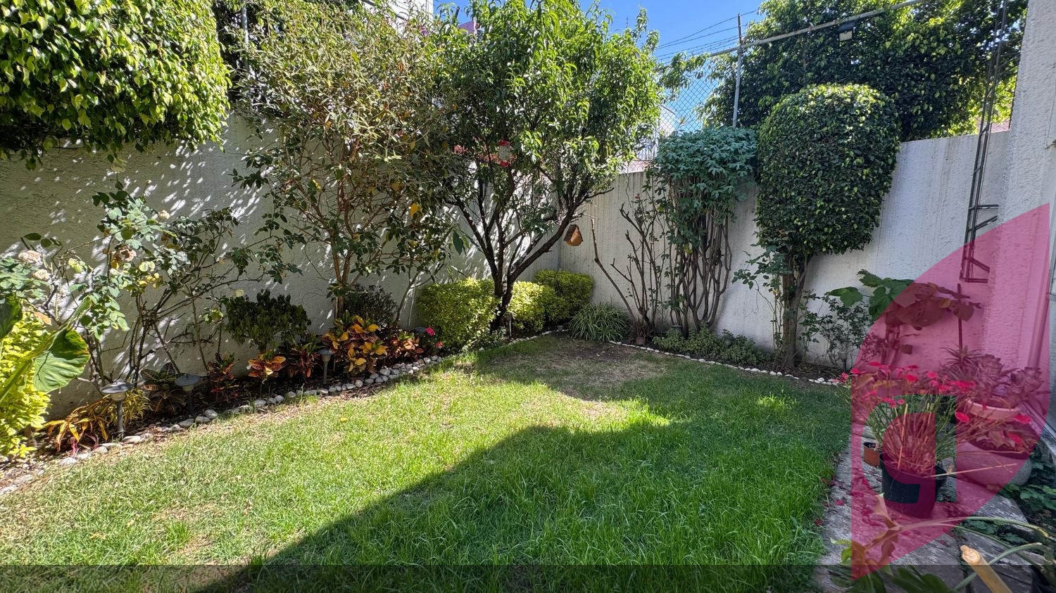 Venta Casa en Fraccionamiento Privado con Jardín Lomas de Tarango, Álvaro Obregón, CDMX. - foto 19