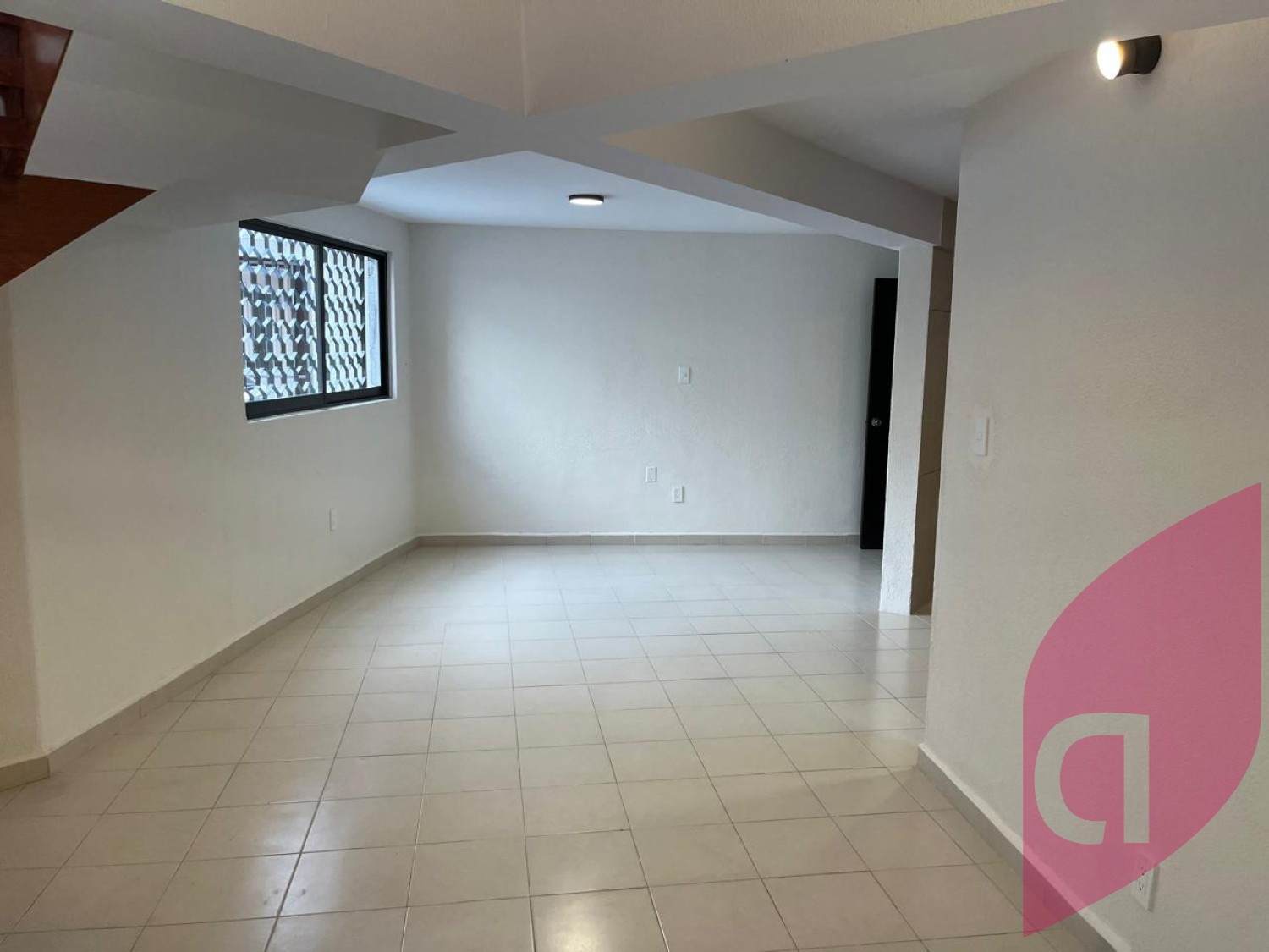 Venta Casa en Condominio completamente remodelada en Alcaldía Coyoacán  - foto 2