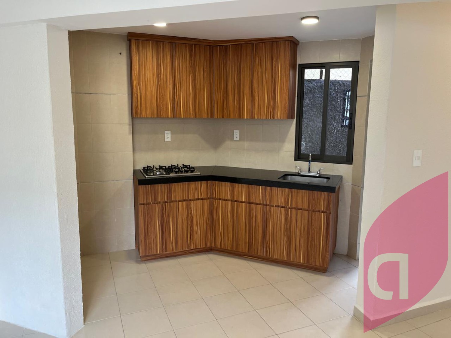 Venta Casa en Condominio completamente remodelada en Alcaldía Coyoacán  - foto 1