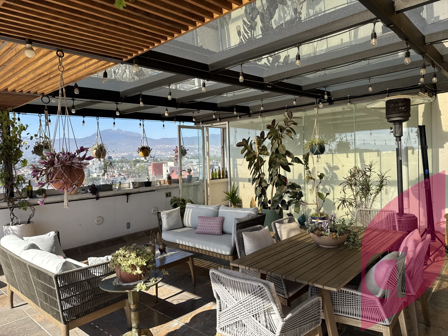Venta Penthouse con Amenidades y RoofGarden Privado en Coyoacán  - foto 1