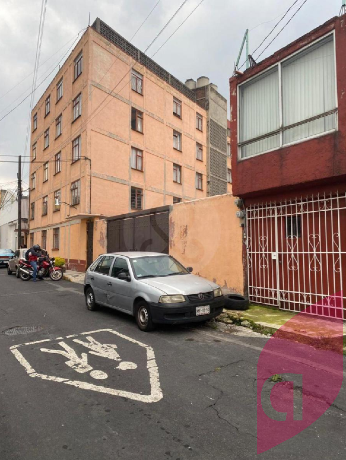 VENTA Departamento Ampliación Las Aguilas - foto 1